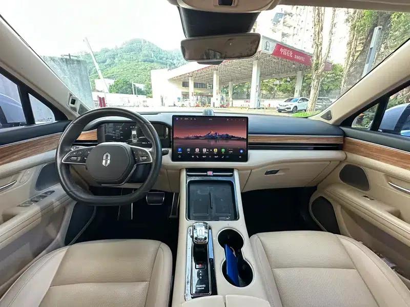 Wenjie M5 2023 Extended Range 4WD Intelligent Driving Edition — миниатюра 9