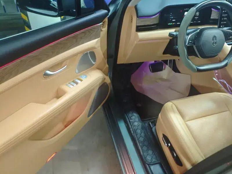 Wenjie M5 2022 Extended Range 4WD Flagship Edition — миниатюра 9