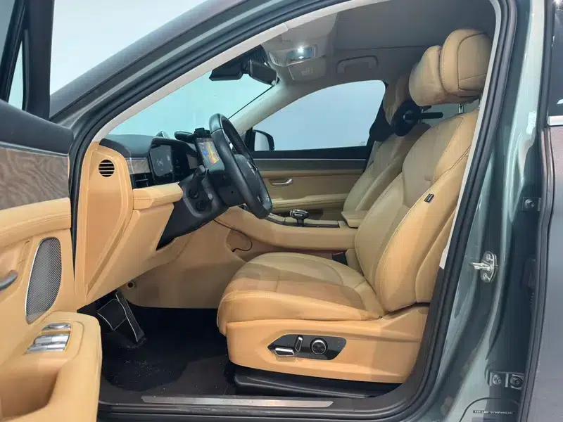 Wenjie M5 2022 Extended Range Rear-Wheel Drive Standard Edition — миниатюра 8