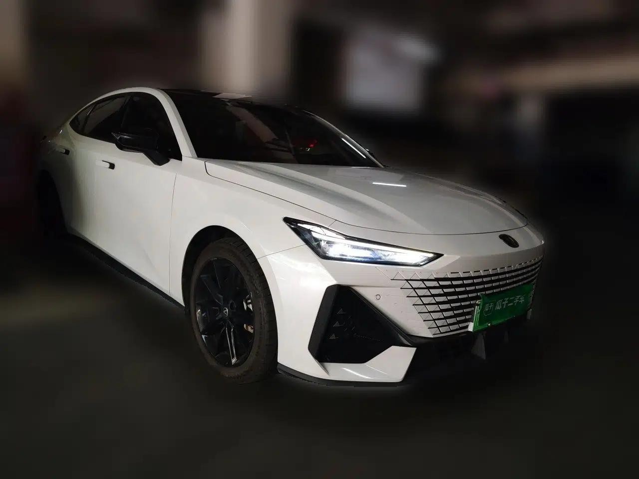 CHANGAN UNI-V iDD 2023 ZhiDian iDD 1.5T 113km ZhiKu Model — миниатюра 3
