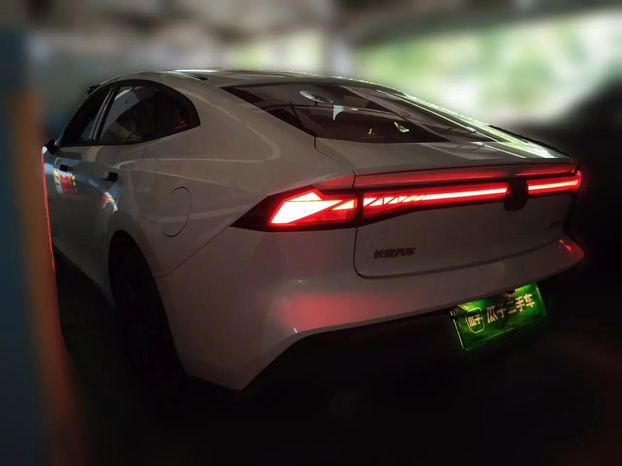 CHANGAN UNI-V iDD 2023 ZhiDian iDD 1.5T 113km ZhiKu Model — миниатюра 4