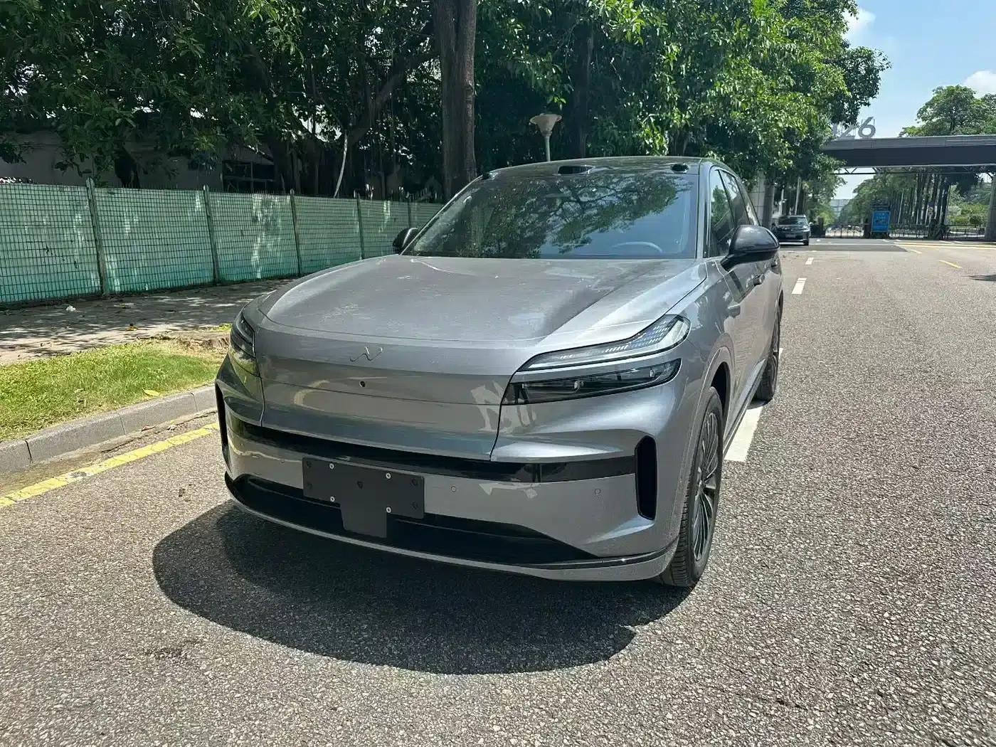2026 Chevrolet L90 Ultra+ Six-Seat Version — миниатюра 1