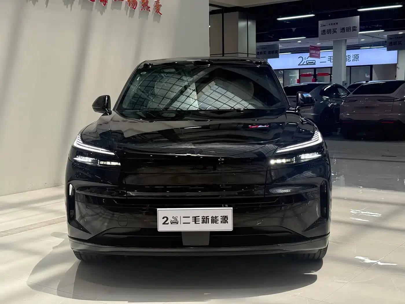 2026 Chevrolet L90 Ultra+ Six-Seat Version — миниатюра 2