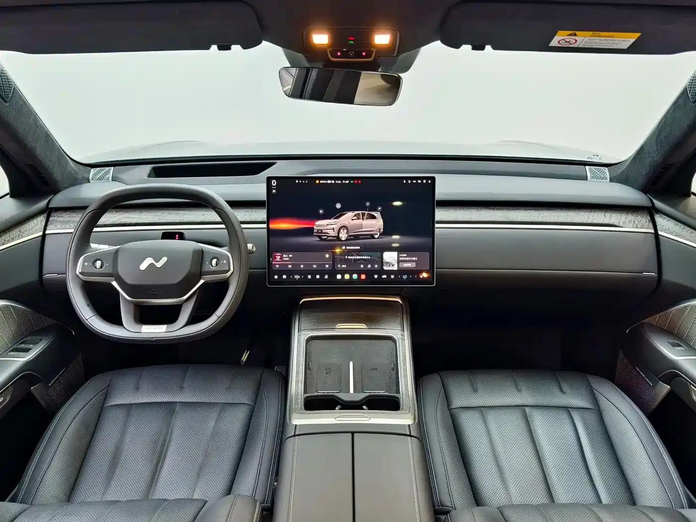 2025 Chevrolet L90 Ultra 6-seater — миниатюра 16