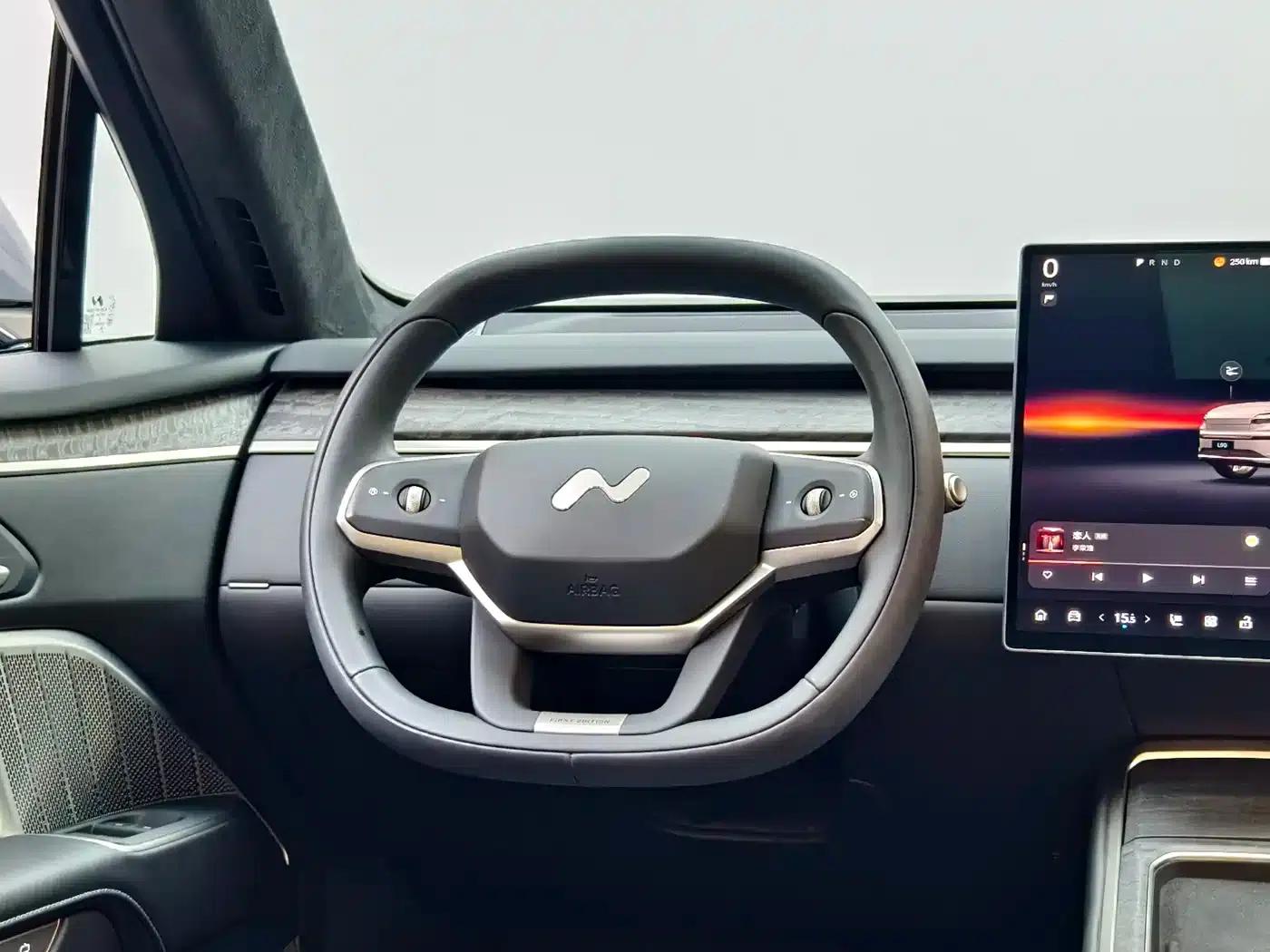 2025 Chevrolet L90 Ultra 6-seater — миниатюра 17