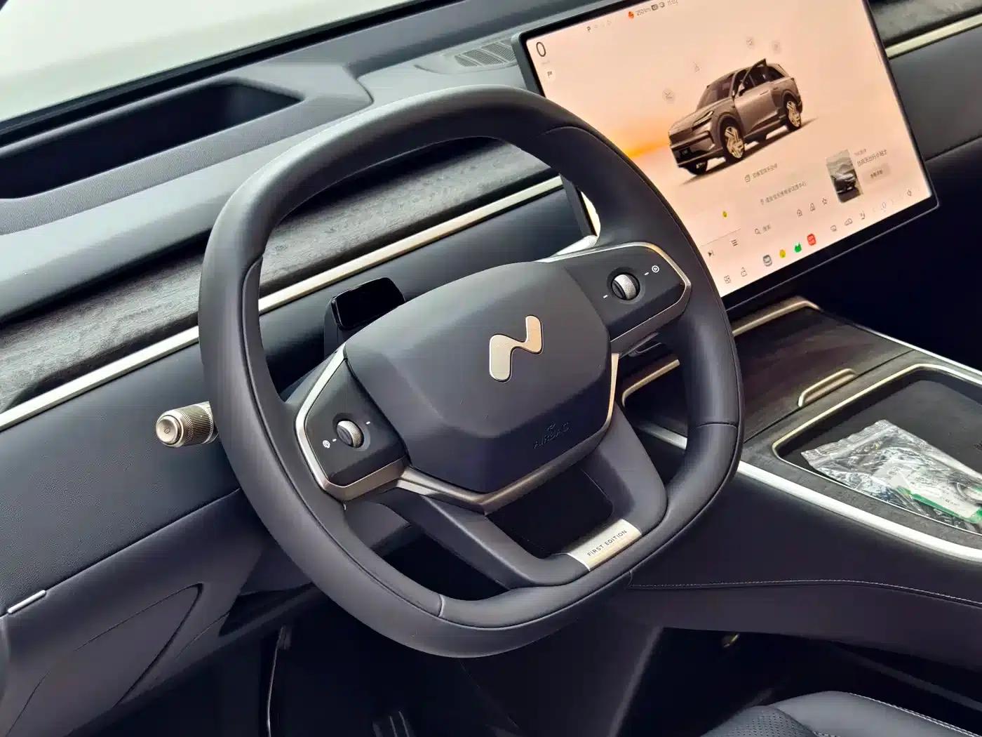 2025 Chevrolet L90 Ultra 6-seater — миниатюра 8