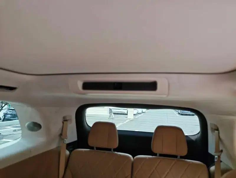 Wenjie M8 2025 Extended Range Ultra 6-Seat 4WD (192-line LiDAR) — миниатюра 16