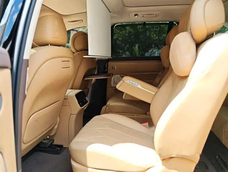 Wenjie M8 2025 Extended Range Ultra 6-Seat 4WD (192-line LiDAR) — миниатюра 18