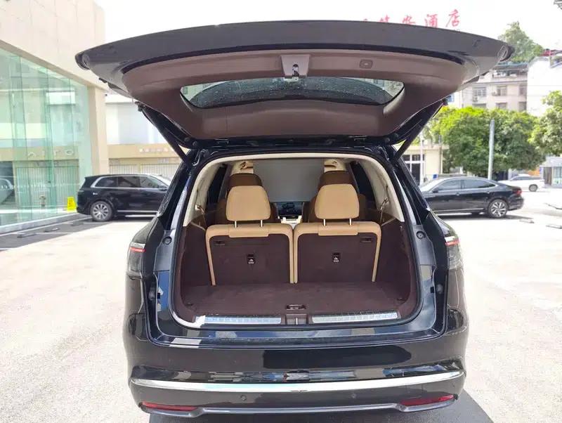 Wenjie M8 2025 Extended Range Ultra 6-Seat 4WD (192-line LiDAR) — миниатюра 19