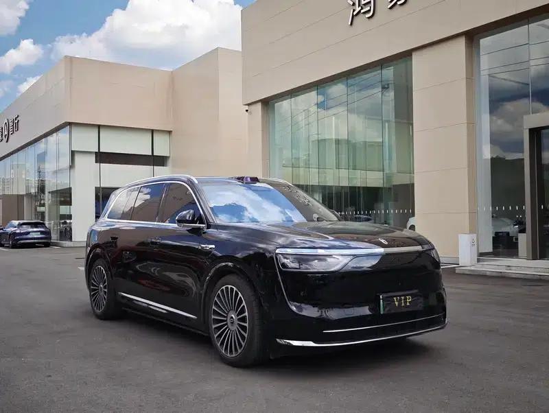 Wenjie M8 2025 Extended Range Ultra 6-Seat 4WD (192-line LiDAR) — миниатюра 3