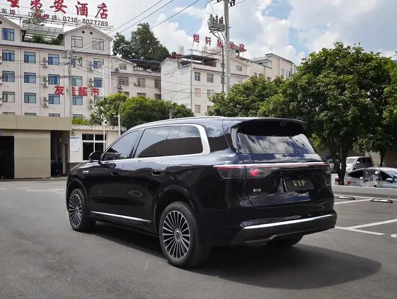 Wenjie M8 2025 Extended Range Ultra 6-Seat 4WD (192-line LiDAR) — миниатюра 4