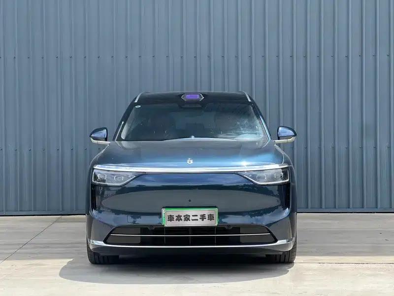 Wenjie M8 2025 Extended Range Ultra 5-Seat 4WD (192-line LiDAR) — миниатюра 2