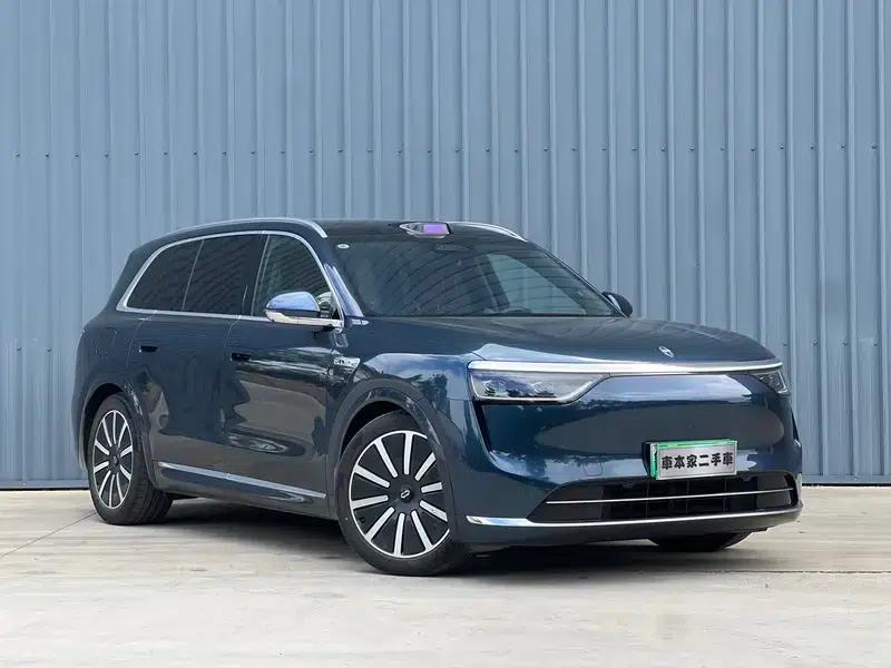 Wenjie M8 2025 Extended Range Ultra 5-Seat 4WD (192-line LiDAR) — миниатюра 3