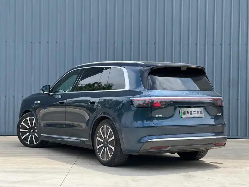 Wenjie M8 2025 Extended Range Ultra 5-Seat 4WD (192-line LiDAR) — миниатюра 5
