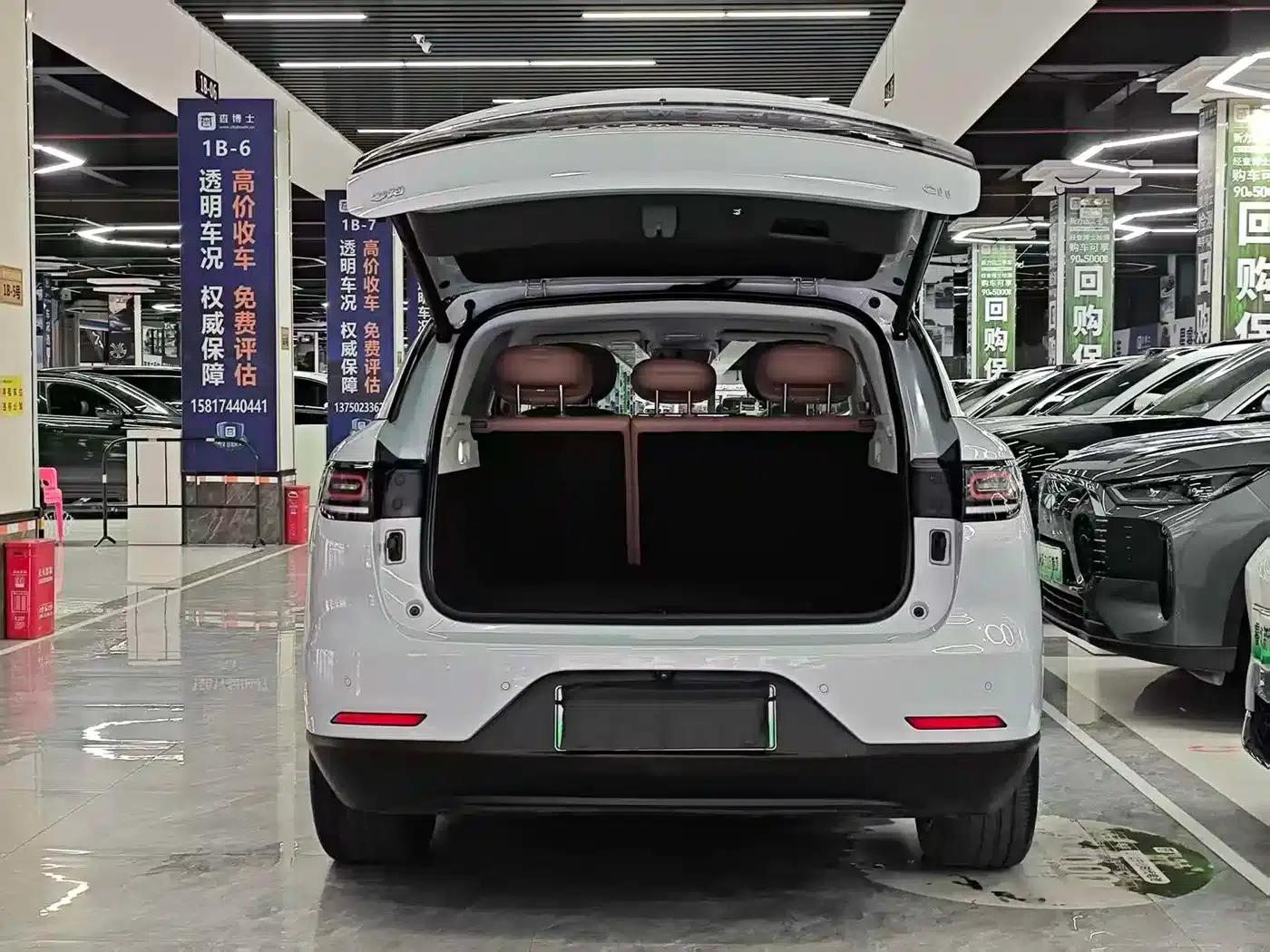 Leapmotor C11 2026 Pure Electric 640 LiDAR Smart Edition — миниатюра 5
