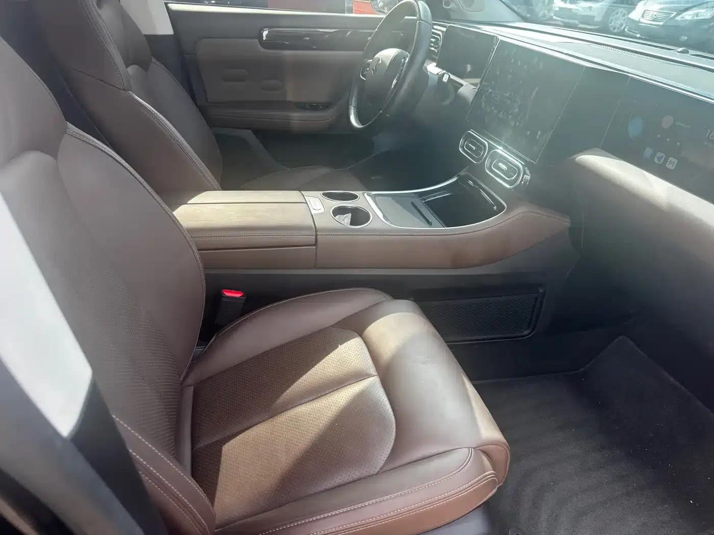 Leapmotor C11 2023 Range Extended Comfort Edition — миниатюра 18