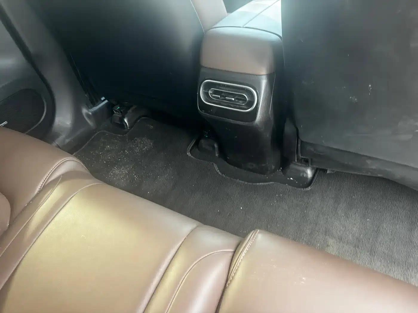 Leapmotor C11 2023 Range Extended Comfort Edition — миниатюра 21