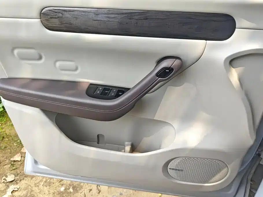 Leapmotor C11 2024 Range Extended 300 Premium Edition — миниатюра 7
