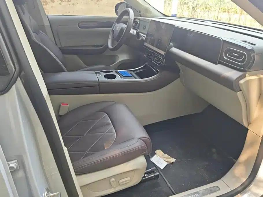 Leapmotor C11 2024 Range Extended 300 Premium Edition — миниатюра 8
