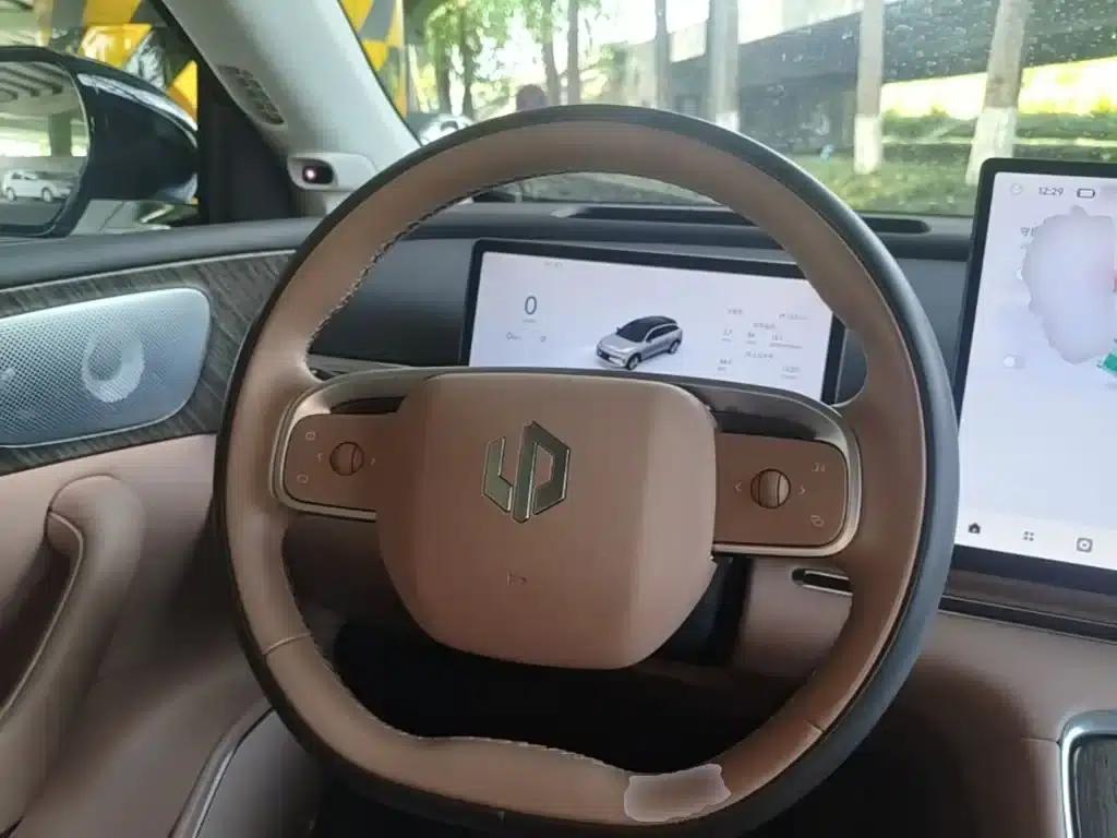 Leapmotor C11 2026 Pure Electric 640 LiDAR Smart Edition — миниатюра 11