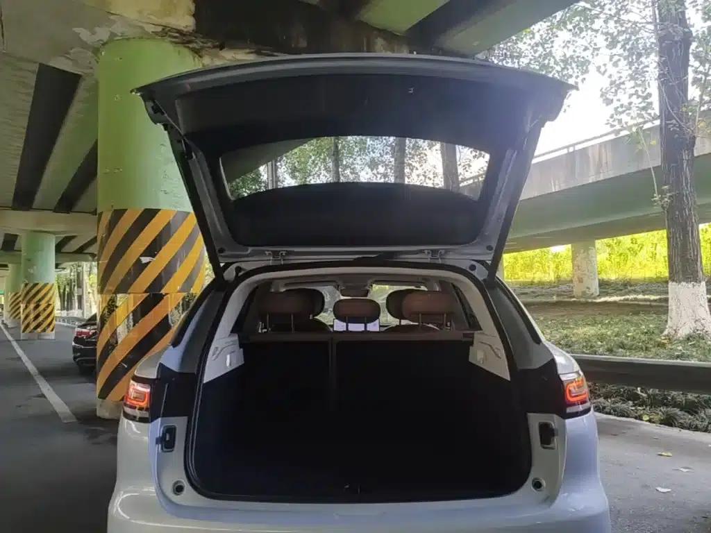 Leapmotor C11 2026 Pure Electric 640 LiDAR Smart Edition — миниатюра 19