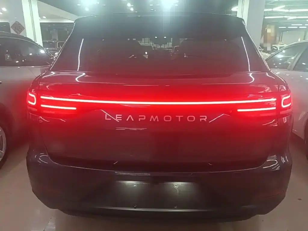 Leapmotor C11 2023 Pure Electric 500 Smart Edition — миниатюра 6