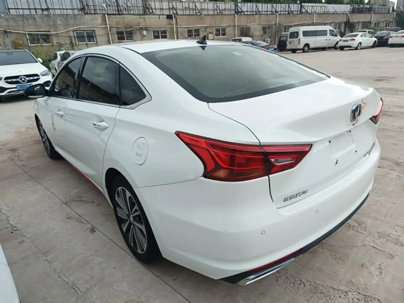 CHANGAN Ruicheng CC 2021 Blue Whale Edition 1.5T DCT Luxury Model — миниатюра 4