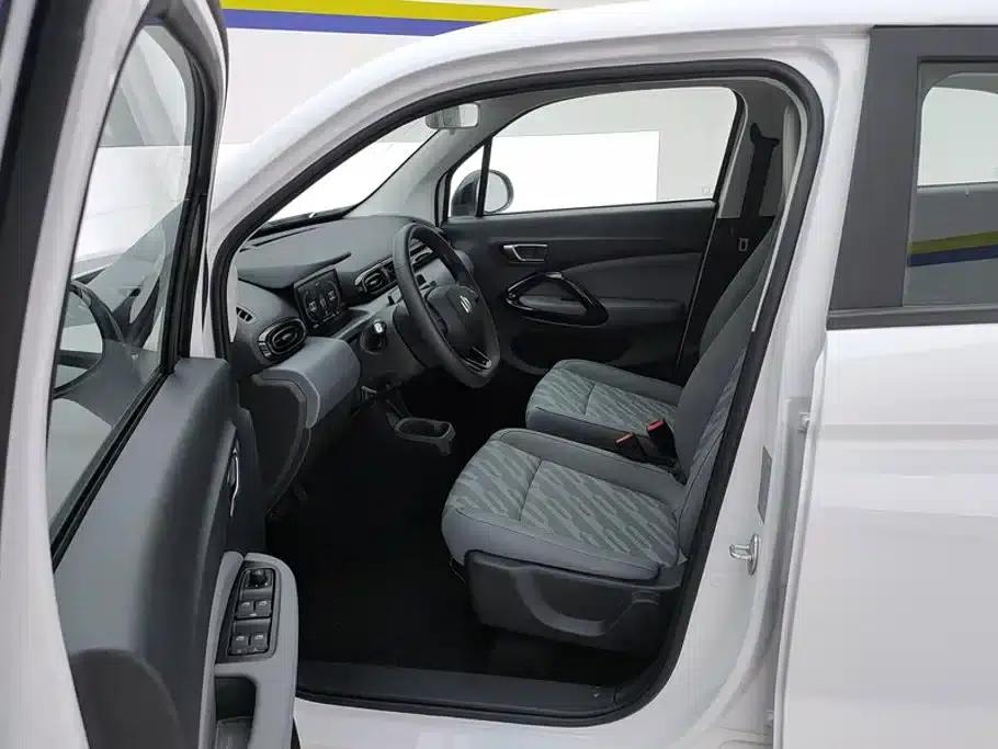 Leapmotor T03 2024 Model 310 Comfort Edition — миниатюра 9