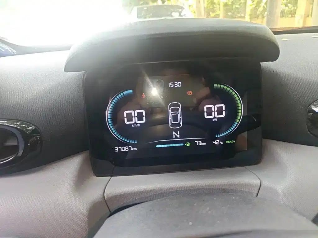 Leapmotor T03 2023 Model 200 Lite Edition — миниатюра 12