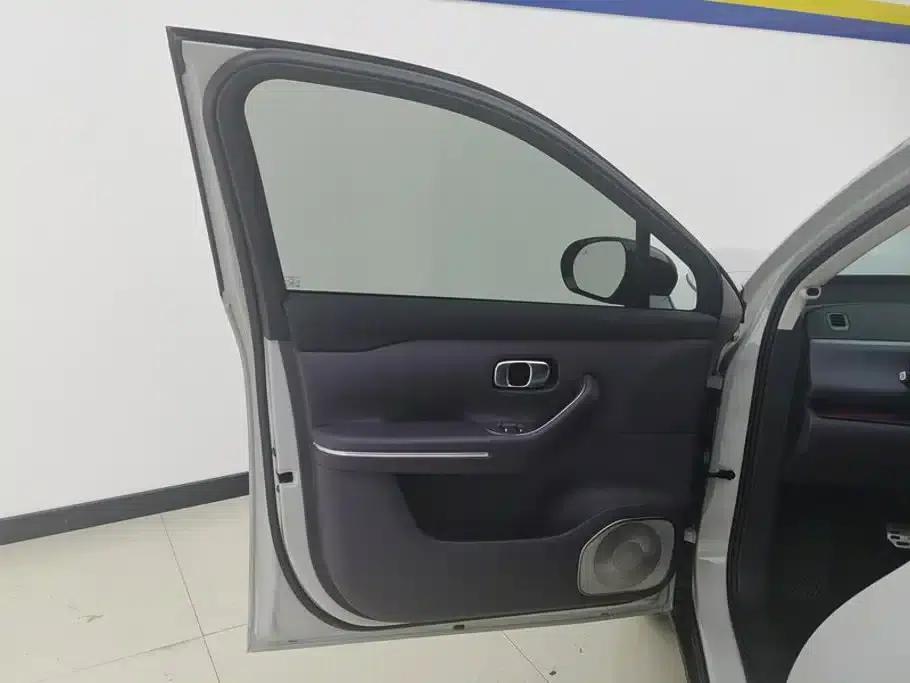 Leapmotor C10 2024 Model 210 Smart Edition — миниатюра 7