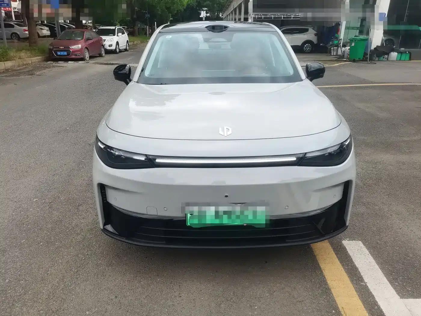 Leapmotor C10 2026 Model 605 LiDAR Edition — миниатюра 2