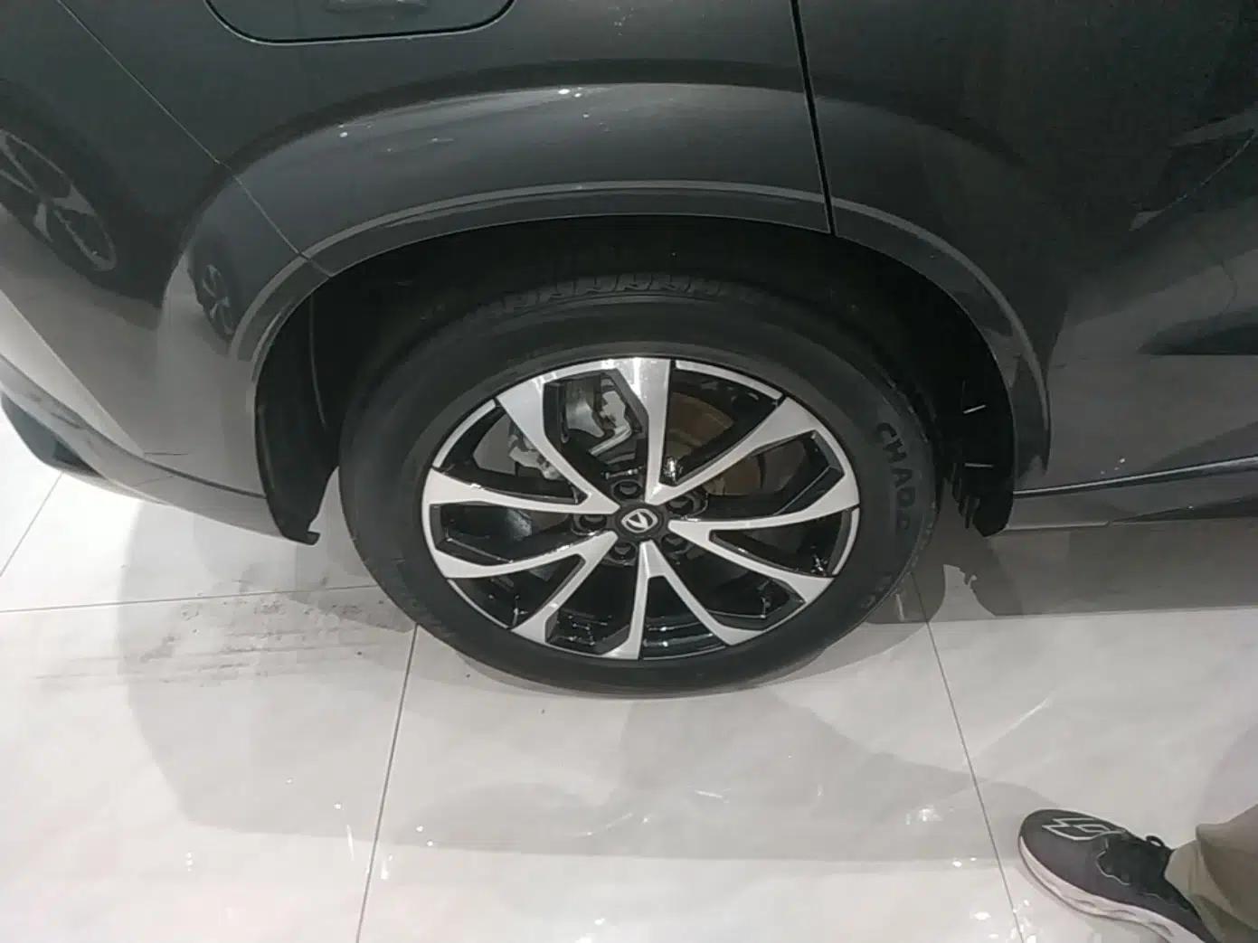 CHANGAN UNI-Z New Energy 2024 Blue Whale Smart Electric iDD 125km Beyond Edition — миниатюра 11
