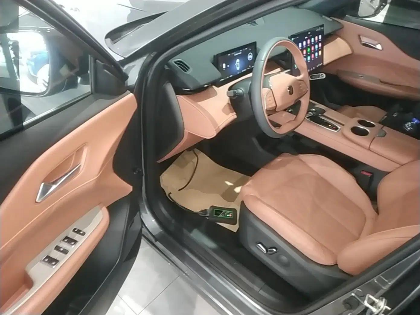 CHANGAN UNI-Z New Energy 2024 Blue Whale Smart Electric iDD 125km Beyond Edition — миниатюра 18