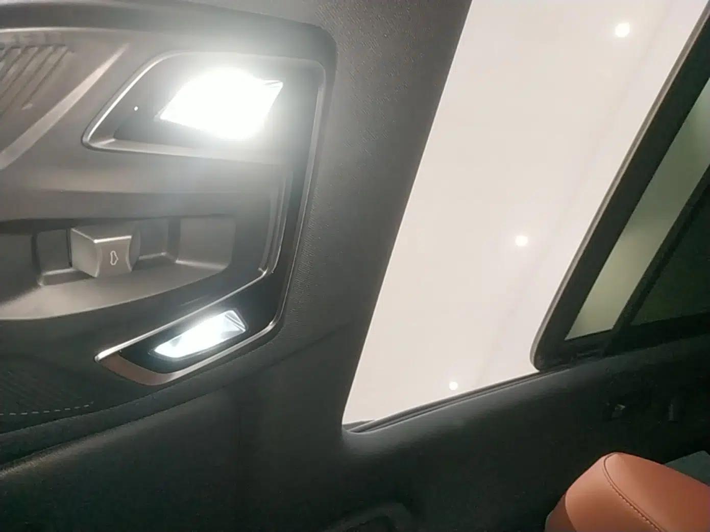 CHANGAN UNI-Z New Energy 2024 Blue Whale Smart Electric iDD 125km Beyond Edition — миниатюра 21