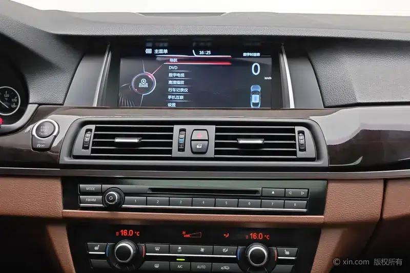 BMW 5 Series 2017 525Li Leading Edition — миниатюра 12