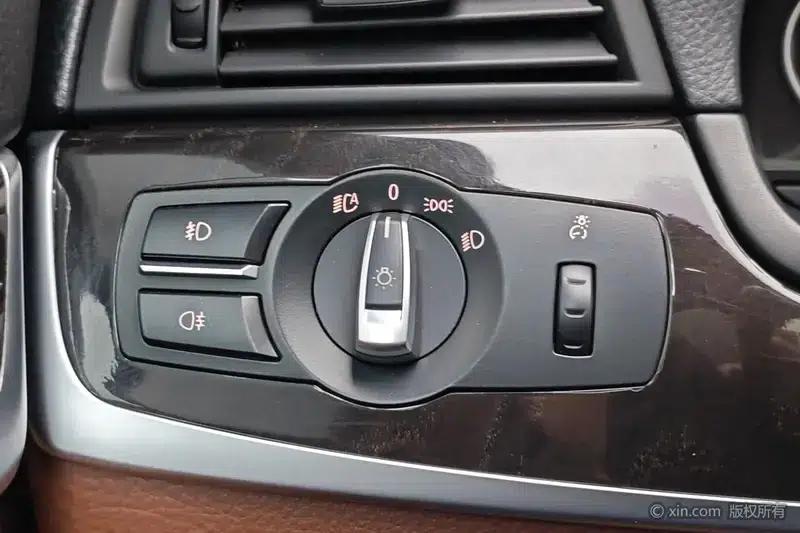 BMW 5 Series 2017 525Li Leading Edition — миниатюра 15