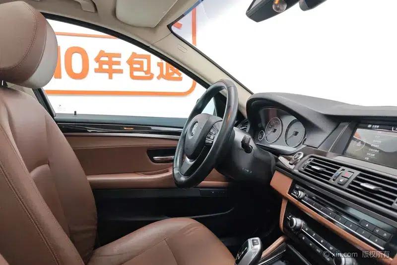 BMW 5 Series 2017 525Li Leading Edition — миниатюра 16