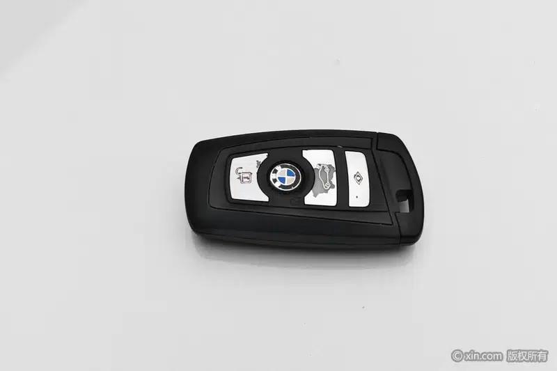 BMW 5 Series 2017 525Li Leading Edition — миниатюра 6