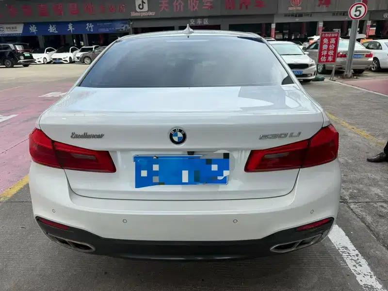 2018 BMW 5 Series Facelift 530Li Leading Edition M Sport Package — миниатюра 4