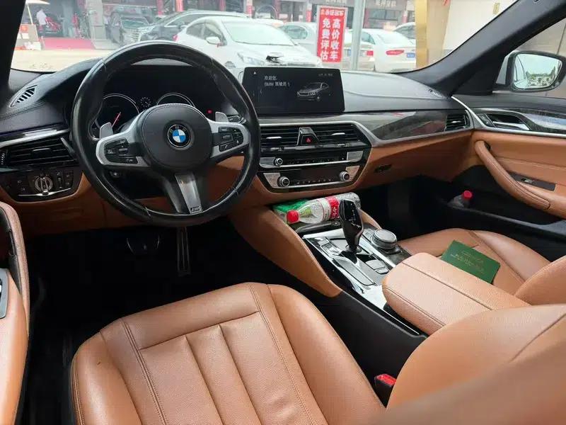 2018 BMW 5 Series Facelift 530Li Leading Edition M Sport Package — миниатюра 6