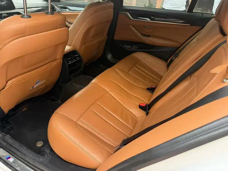 2018 BMW 5 Series Facelift 530Li Leading Edition M Sport Package — миниатюра 9