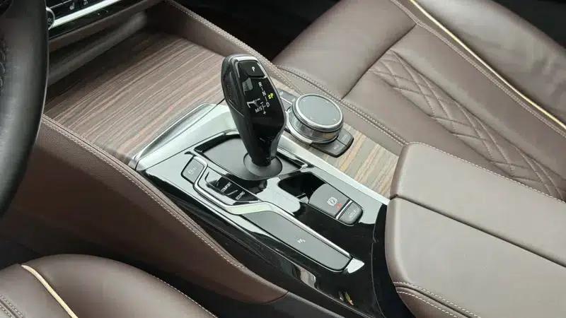 BMW 5 Series 2019 530Li Leading Luxury Package — миниатюра 18