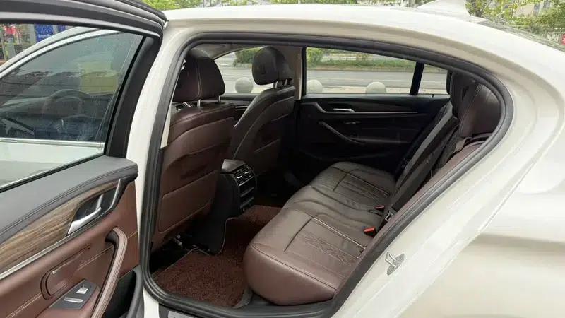 BMW 5 Series 2019 530Li Leading Luxury Package — миниатюра 21