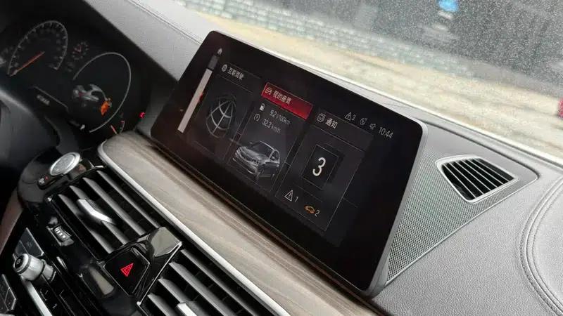 BMW 5 Series 2019 530Li Leading Luxury Package — миниатюра 8