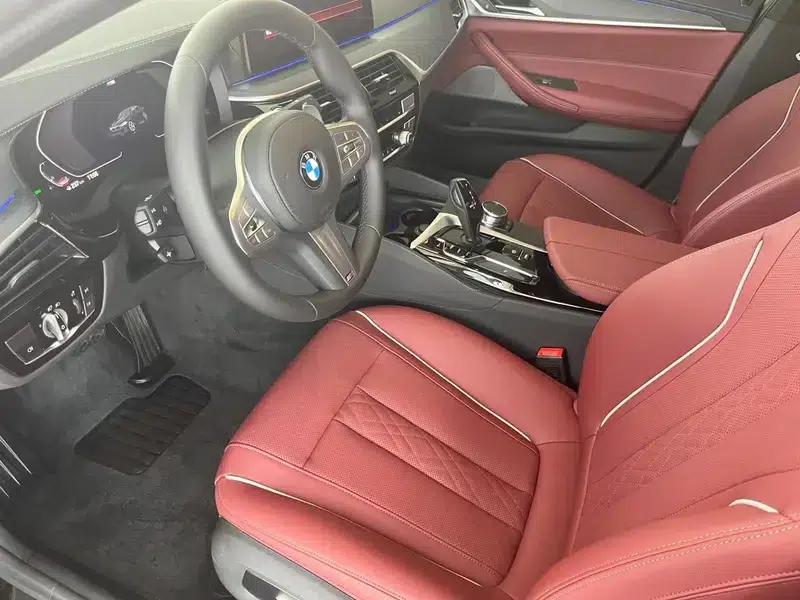 2022 BMW 5 Series 530Li Leading Edition M Sport Package — миниатюра 8