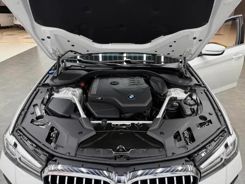 2023 BMW 5 Series 530Li Leading Edition M Sport Package — миниатюра 5