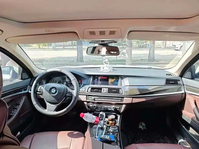 2017 BMW 5 Series 525Li Luxury Design Package — миниатюра 7