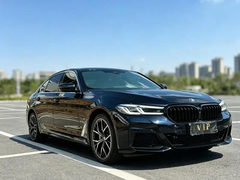 2022 BMW 5 Series Facelift 530Li Luxury M Sport Package — миниатюра 3