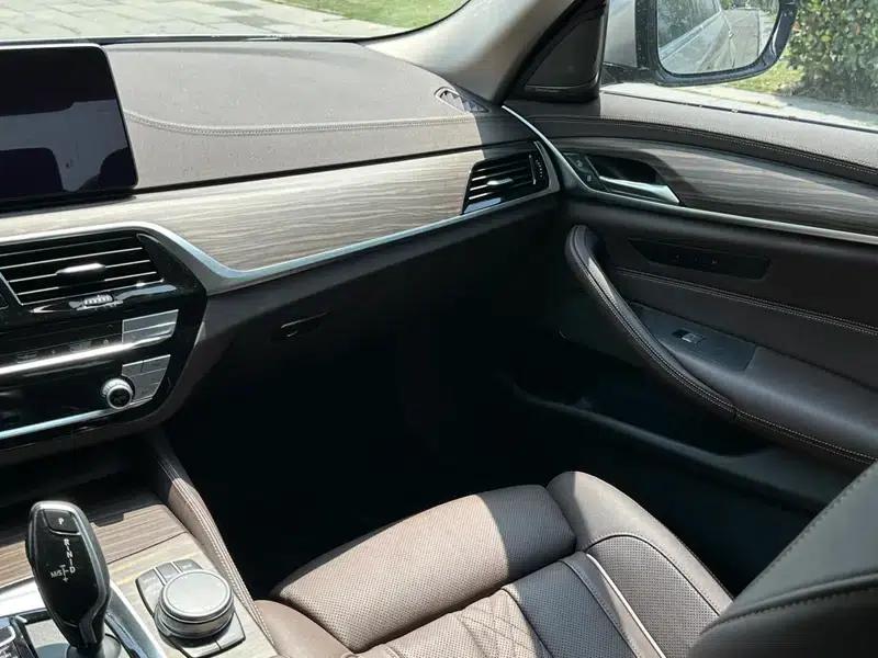 BMW 5 Series 2021 530Li Luxury Package — миниатюра 8