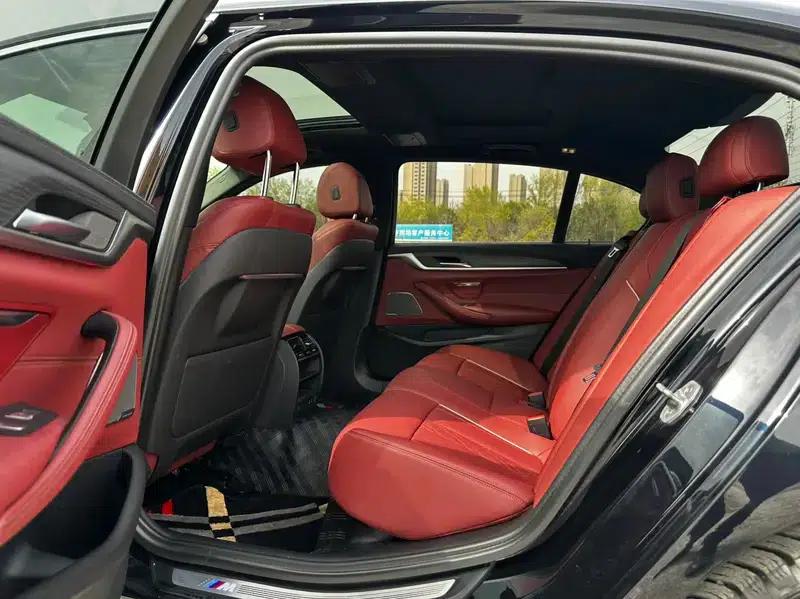 2021 BMW 5 Series 530Li xDrive M Sport Package — миниатюра 14